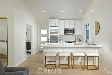 214 Sierra Madre Blvd — Photo 4