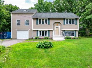 11 Woods Dr, Newmarket, NH 03857