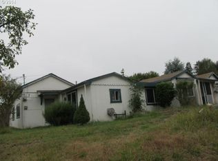 1535 Harris St, Myrtle Point, OR 97458