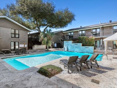 10211 Regal Oaks Dr #121, Dallas, TX, 75230