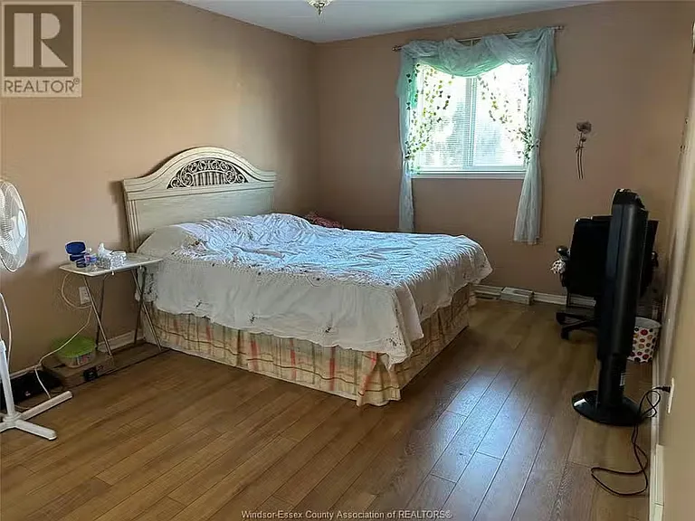 3262 Daytona Ave — Photo 3