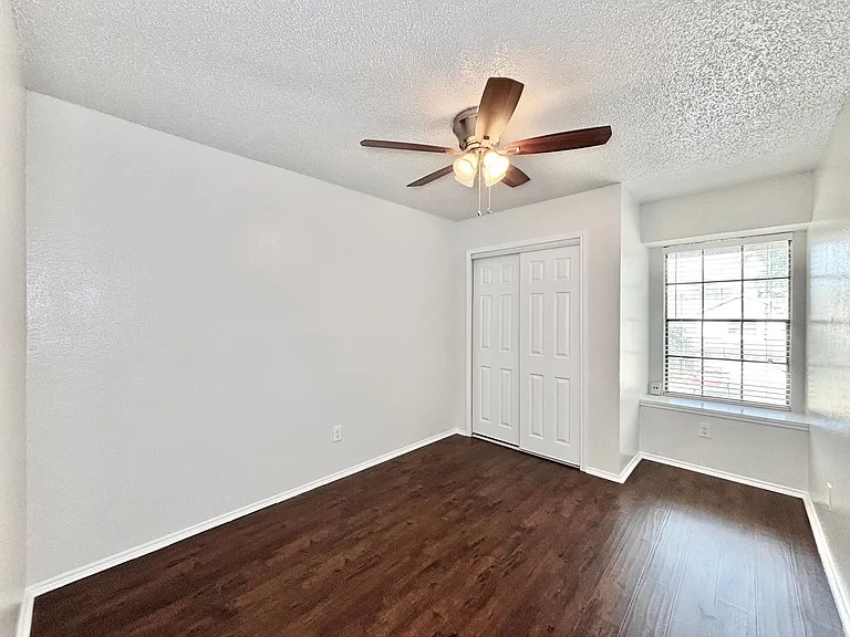 15606 Knollhollow — Photo 19