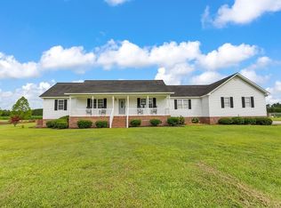 665 Vinegar Loop Rd, Tabor City, NC 28463