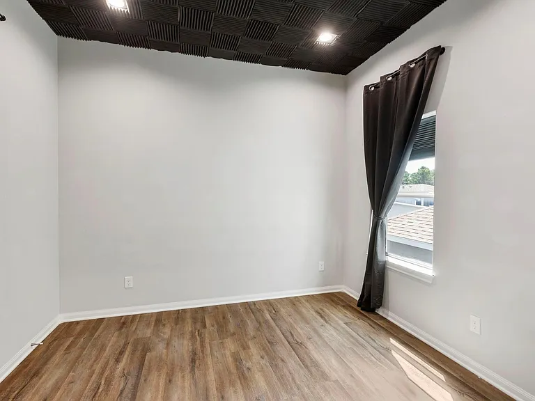 4908 Paradigm Ln — Photo 15