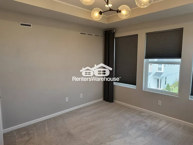 1105 Farrier Rd — Photo 24