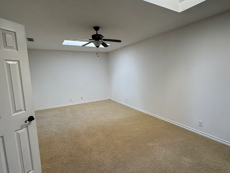 7117 Holly Square Ct — Photo 20
