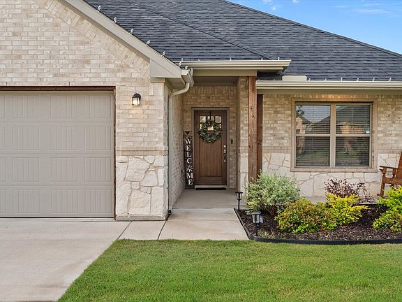 2nd image of 103 Randal Row