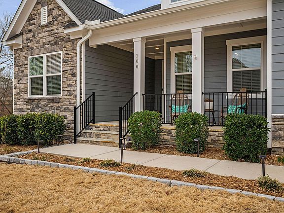 3rd image of 100 English Violet Ln