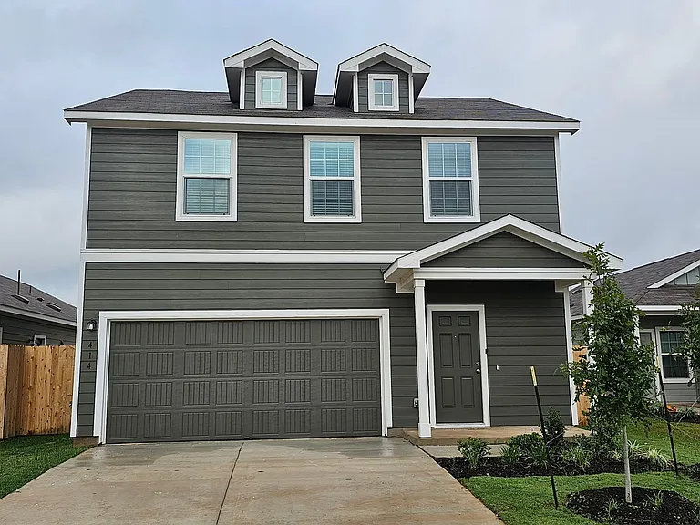 414 Bass Dr — Photo 1