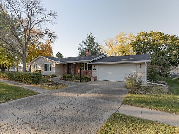 2nd image of 610 20th St