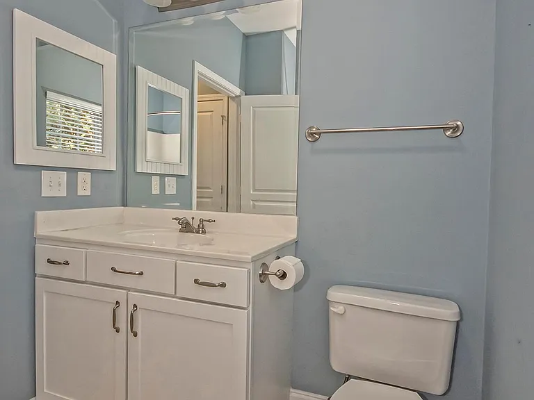 1602 Basildon Rd — Photo 15