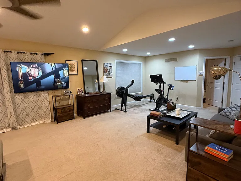 1006 Glendevon Dr — Photo 27