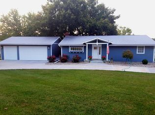 321 E 16th St, Maryville, MO 64468