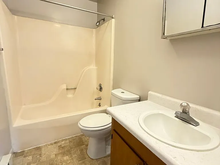 91 Dutch Mill Ct #M — Photo 6