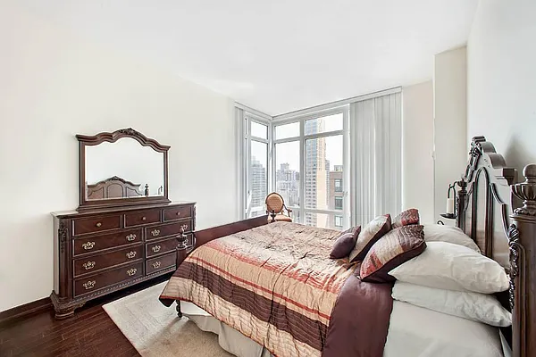 Rented by Town Residential | media 62