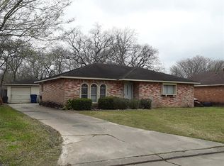1306 Northview Ct, Angleton, TX 77515