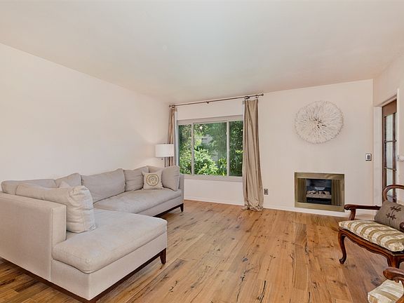 3rd image of 10325 Caminito Cuervo Unit 205