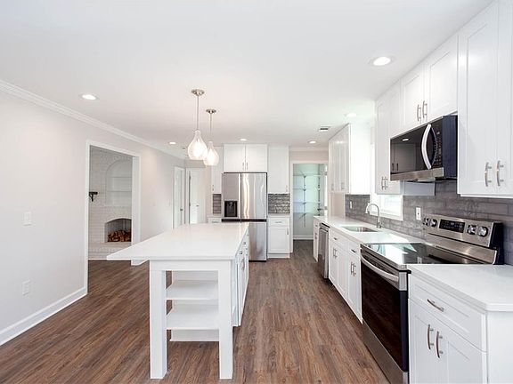 4th image of 103 Barbara Ruth Dr NW