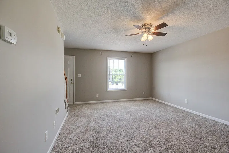 2 bed, 1.5 bath, 1100 sqft, $1,000 — Photo 4