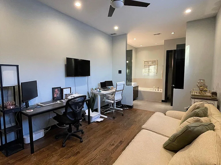 1409 N Ashland Ave #2S — Photo 12