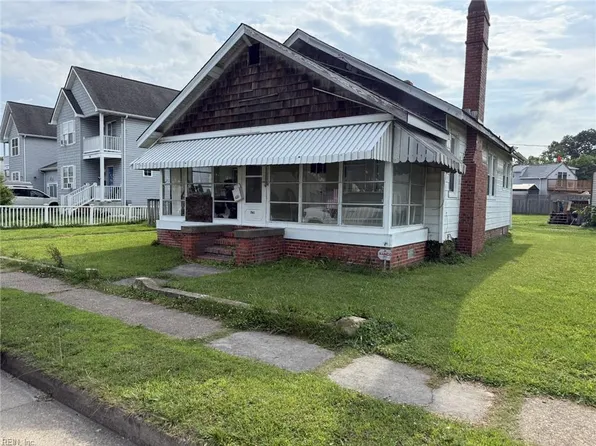 261 N 1st St, Hampton, VA 23664