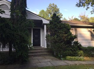25 Kolbert Dr, Scarsdale, NY 10583