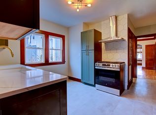 2167 Bunts Rd #L, Lakewood, OH 44107