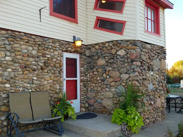 105 Gilmer Ave, Tallassee, AL 36078