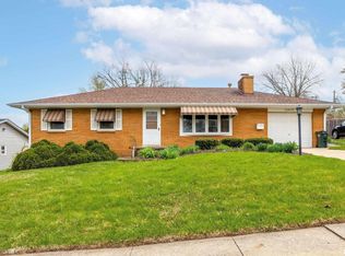 2853 Cedar St, Davenport, IA 52804