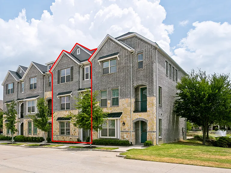 4488 N River Walk Dr — Photo 2