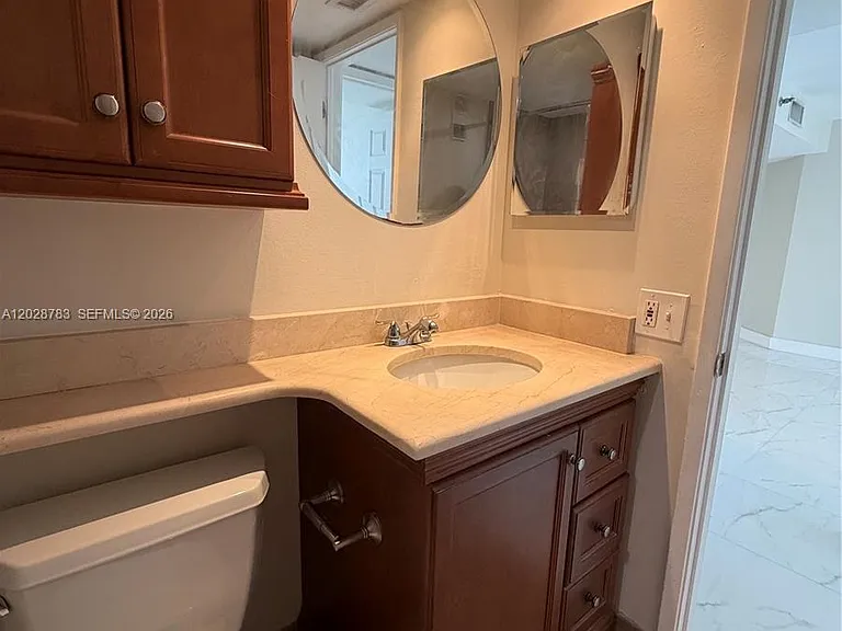 770 Claughton Island Dr #704 — Photo 21