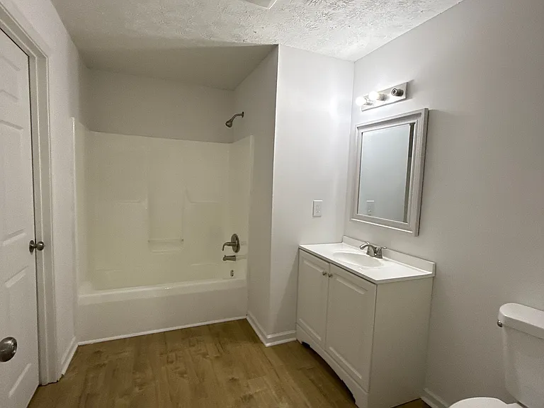 1723 W Kentucky St — Photo 10