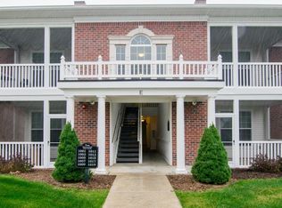 1001 E Summerfield Glen Cir, Ann Arbor, MI 48103