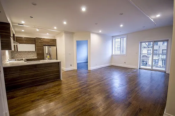Rented by Level Group | media 19
