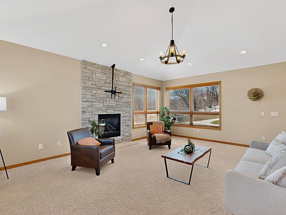 5th image of 4823 Scenic Oak Dr SW