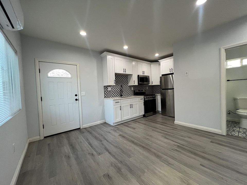 1st image of 1636 W 60th St #1636