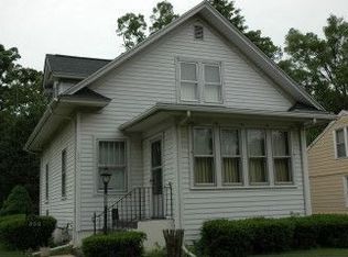 352 Congdon Ave, Elgin, IL 60120