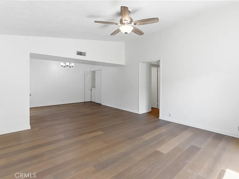 26058 Serrano Ct — Photo 3