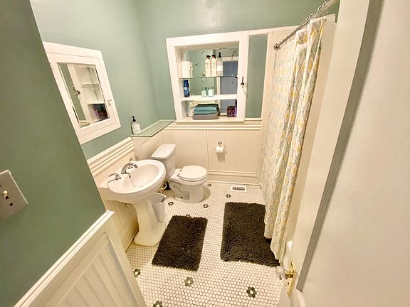 4th image of 3324 S University Dr #A