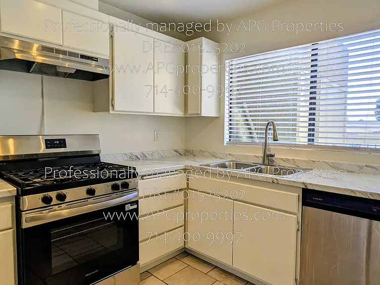 5477 Twin Lakes Dr — Photo 5