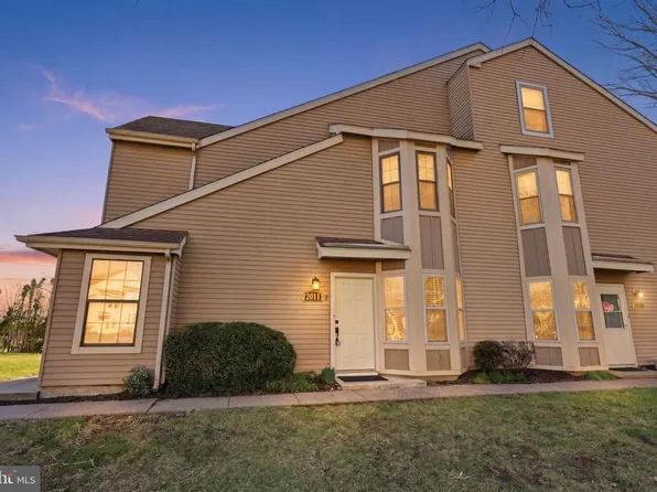 2014 Barry Ct, Holland, PA 18966