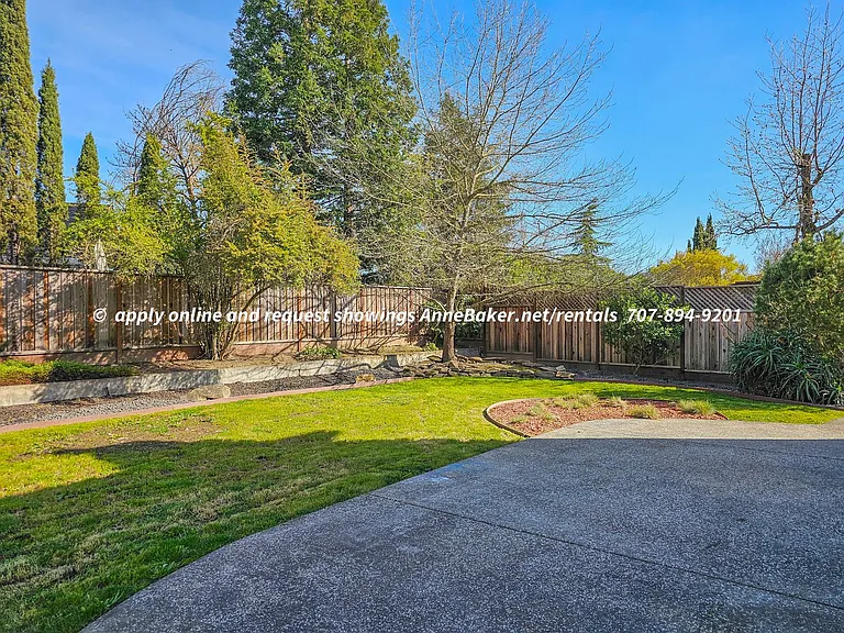 127 Melva Ct — Photo 16