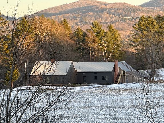3rd image of 28 Waterman Farm Rd