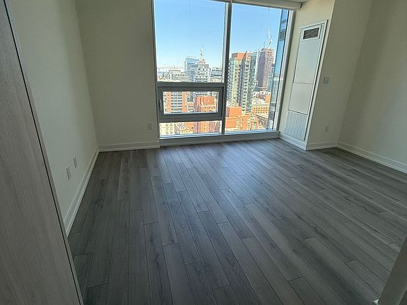5th image of 89 Church St #2505