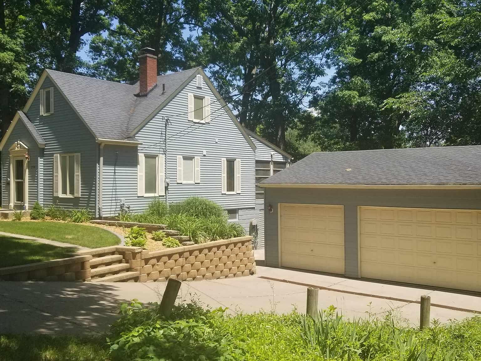 2106 9th St, East Moline, IL 61244 Zillow