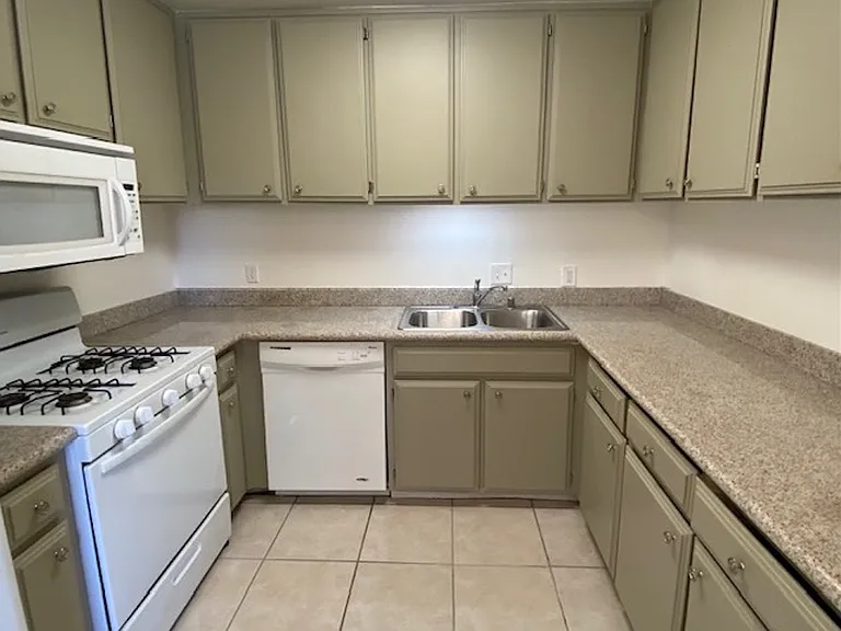 Desert Dorado Villas — Photo 13