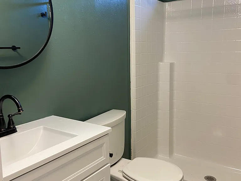 23443 Hamilton Ave — Photo 11