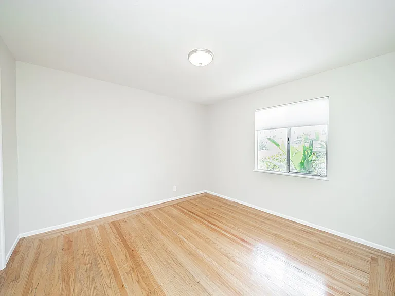 2275 Park Blvd — Photo 9
