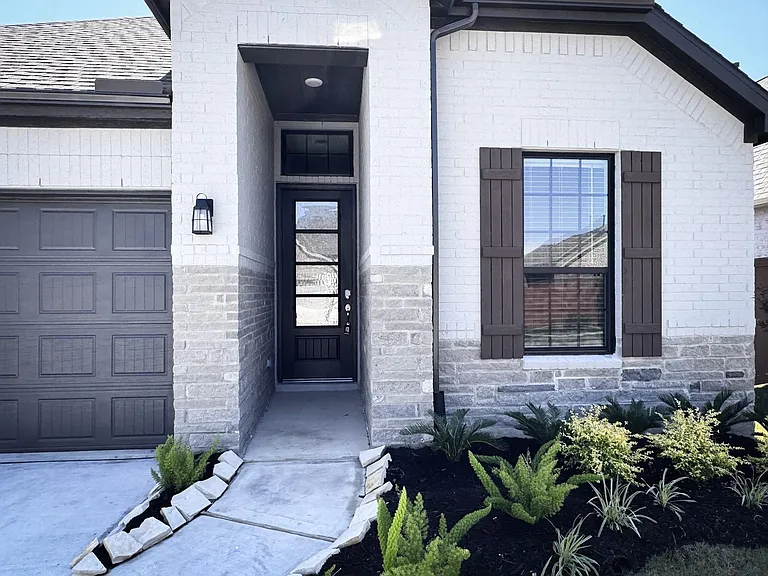 7123 Bur Oak Bend Way — Photo 3