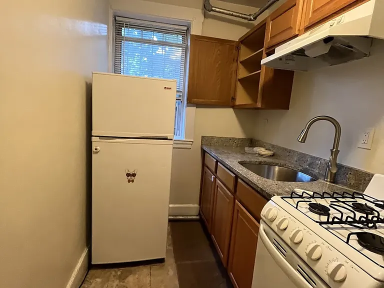 155 Summer St #3B — Photo 8